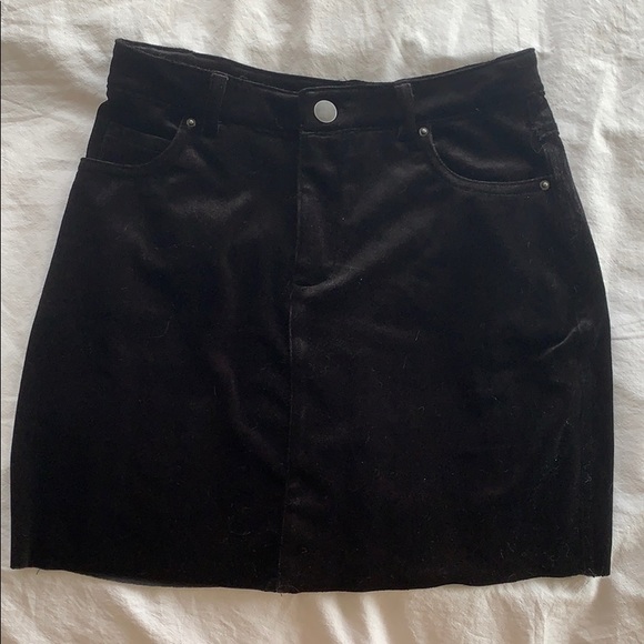 Forever 21 Black Velvet Skirt - Picture 2 of 5